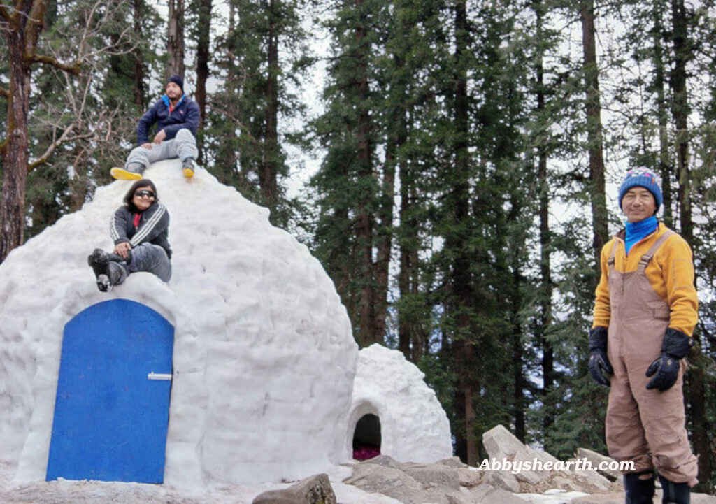 dev-tej-and-tashi-at-the-manali-igloos